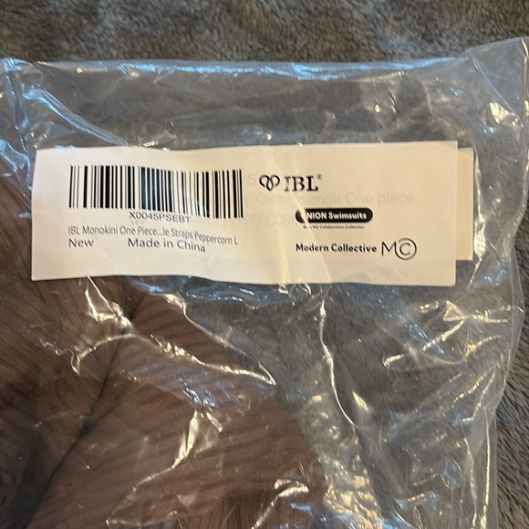 NWT Ribbed One Piece Swimsuit Tan Ring Front L - Picture 9 of 9